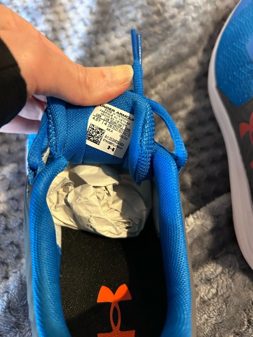 New Under Armour Boys sz4.5 Blue and Red Orange Shoes - Picture 8 of 8
